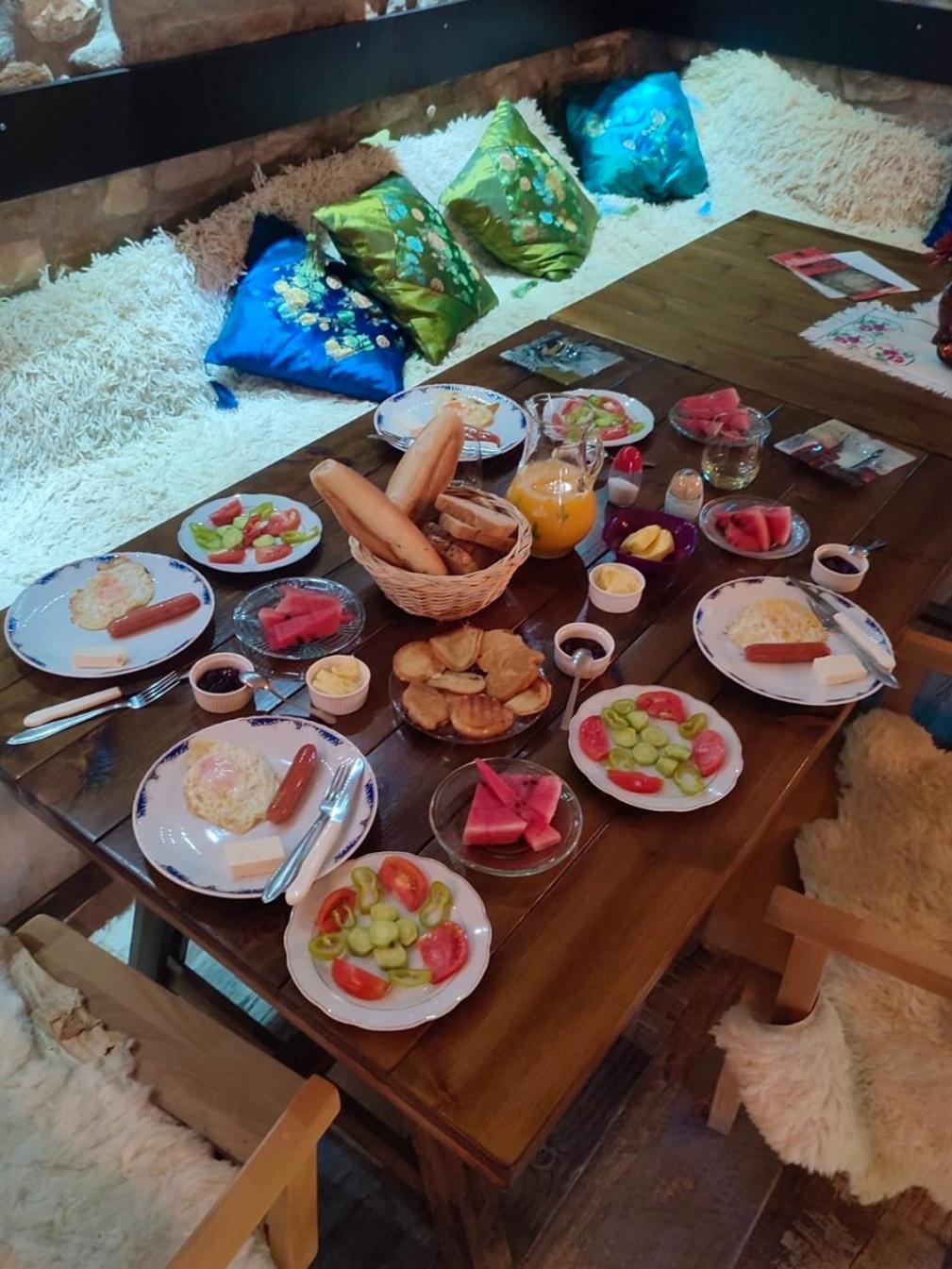 Bujtina Veritos بيرات المظهر الخارجي الصورة
